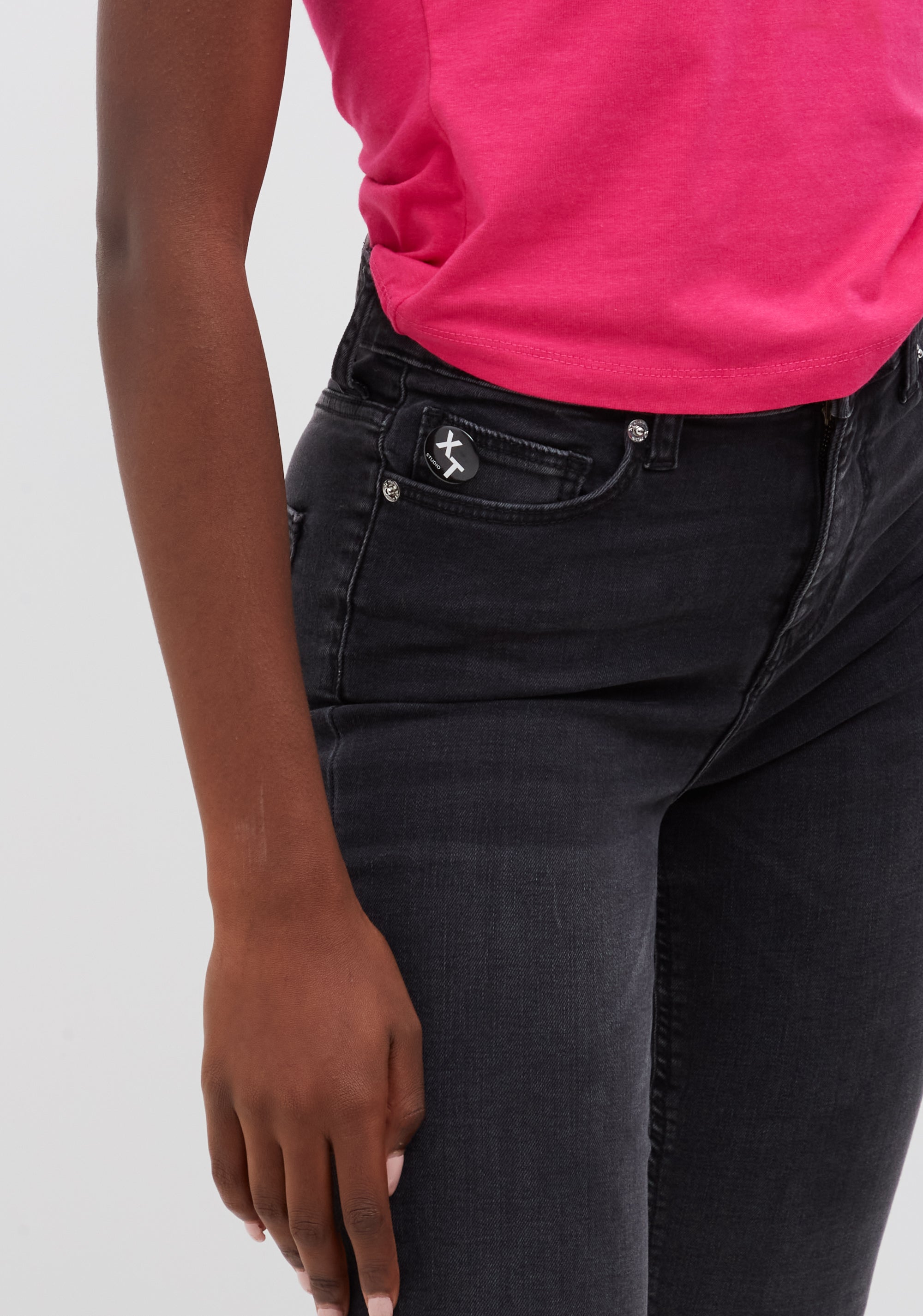 Jeans skinny in denim nero con lavaggio medio XT-STUDIO X123SV1001D45501-053-4