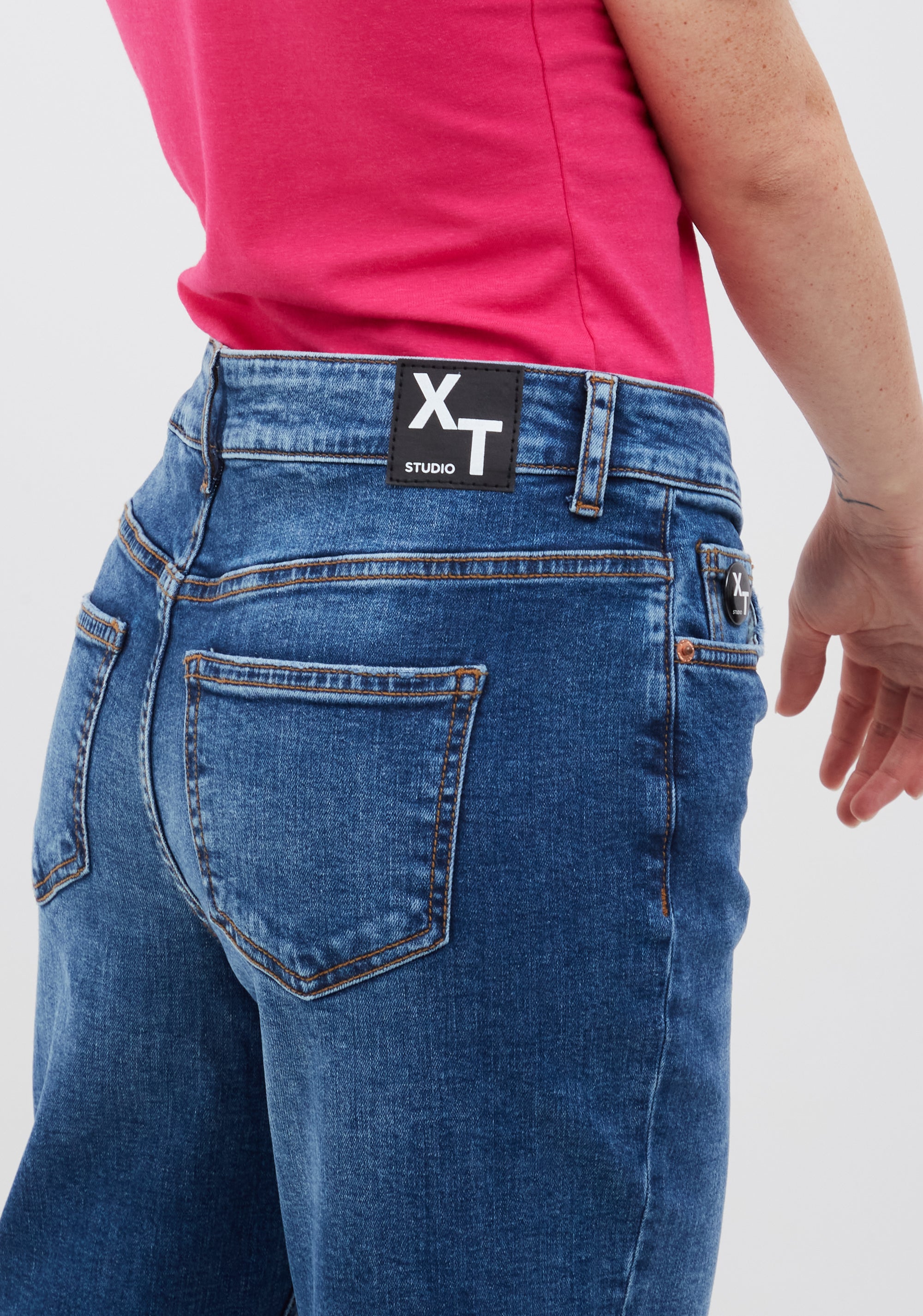 Jeans regular cropped in denim con lavaggio medio XT-STUDIO X123SV2001D45502-257-4
